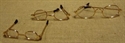 Billede af Briller ovale m. guldstel og plastglas til 40 cm. nisse